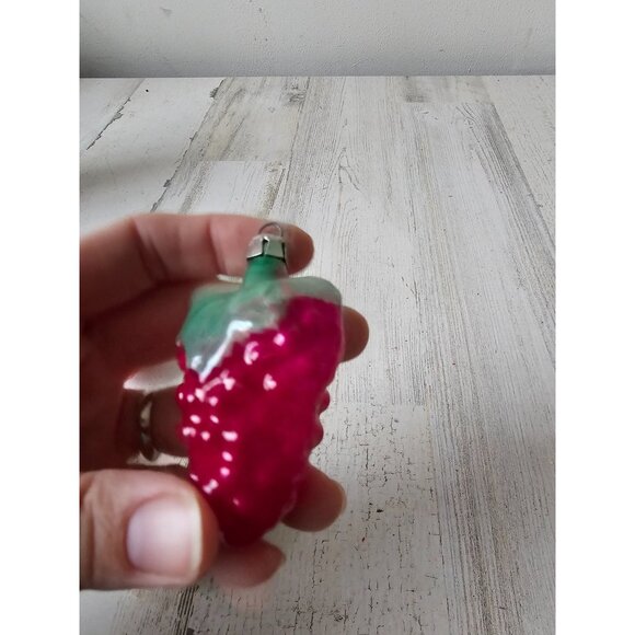 Vintage Mercury grape ornament set strawberry fruit Xmas tree pink silver red - Picture 7 of 11